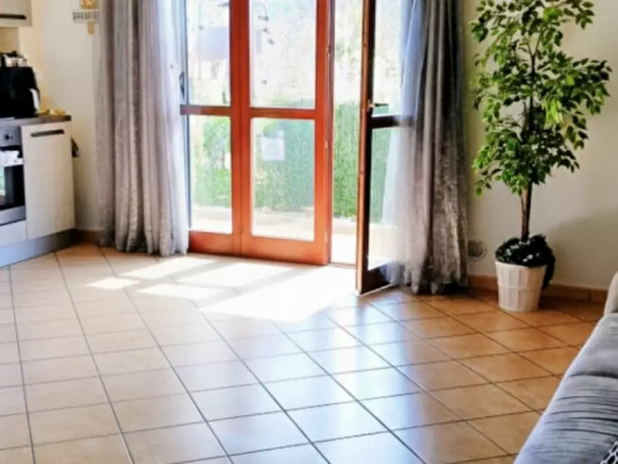 Immagine 2 di Appartamento in vendita  in Vai Gennaro Morbilli a Salerno