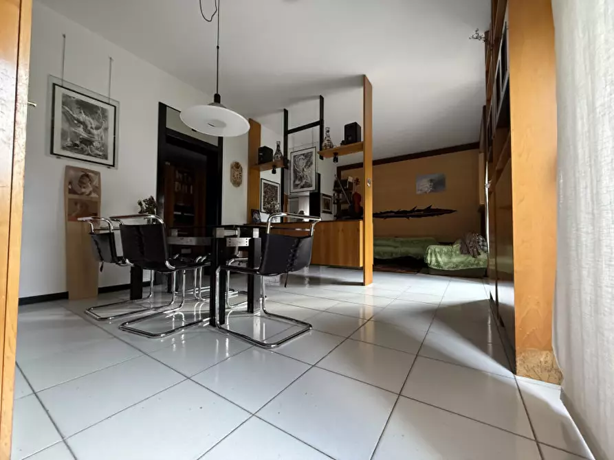 Immagine 4 di Appartamento in vendita  in Via Velino 35 a Verona