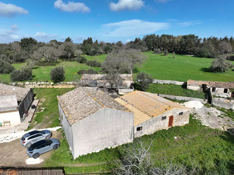 Immagine 11 di Casa indipendente in vendita  a Noto