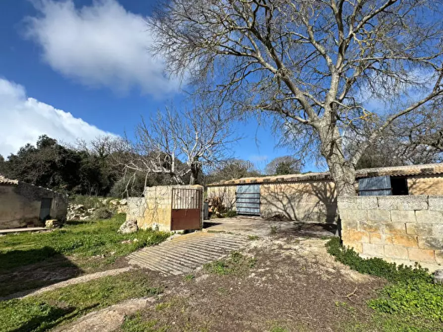 Immagine 34 di Casa indipendente in vendita  a Noto