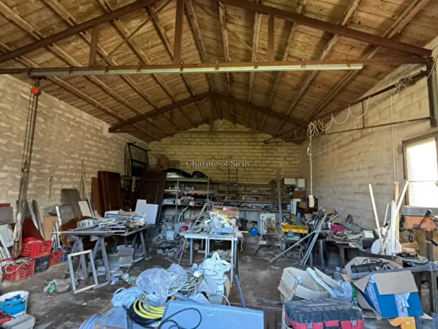 Immagine 58 di Casa indipendente in vendita  a Noto