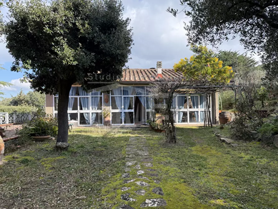 Immagine 5 di Appartamento in vendita  in Via del Poggio a Livorno
