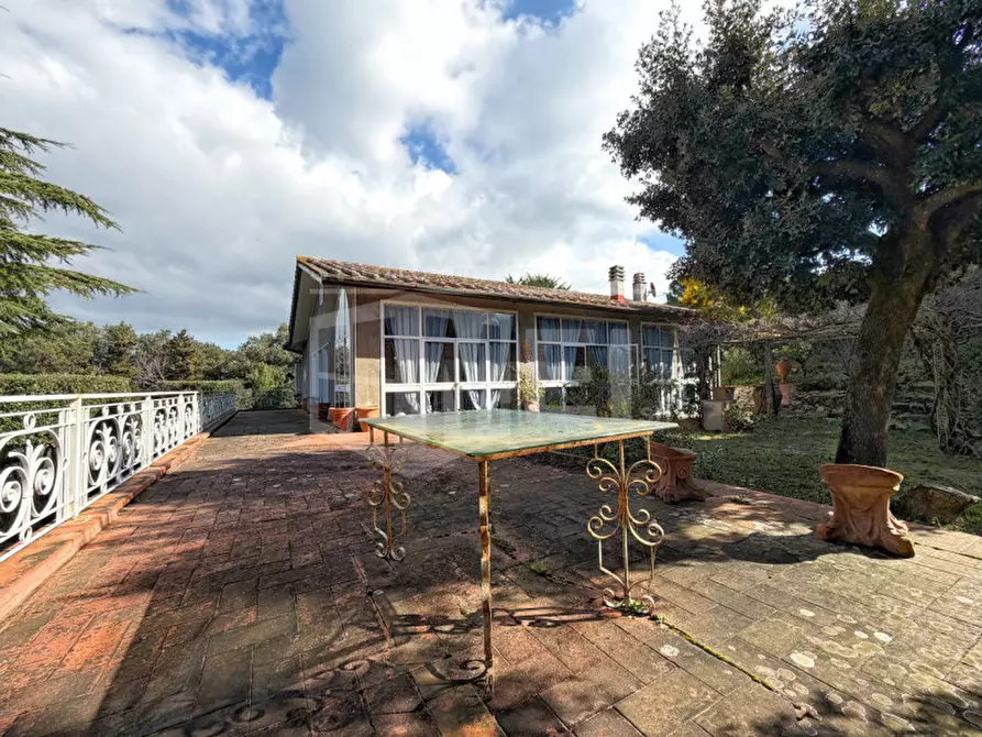 Immagine 42 di Appartamento in vendita  in Via del Poggio a Livorno