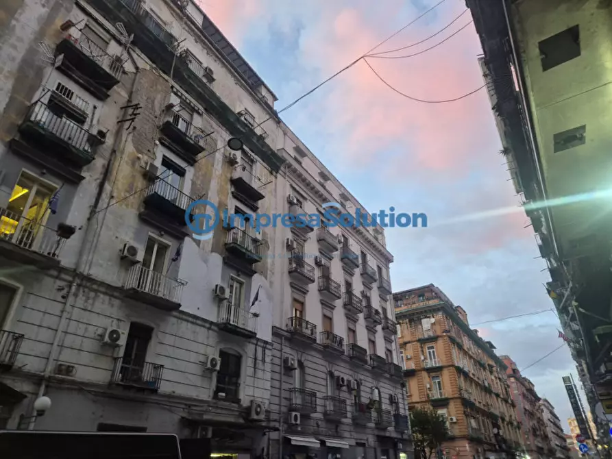 Immagine 2 di Negozio in affitto  in Via Bologna a Napoli