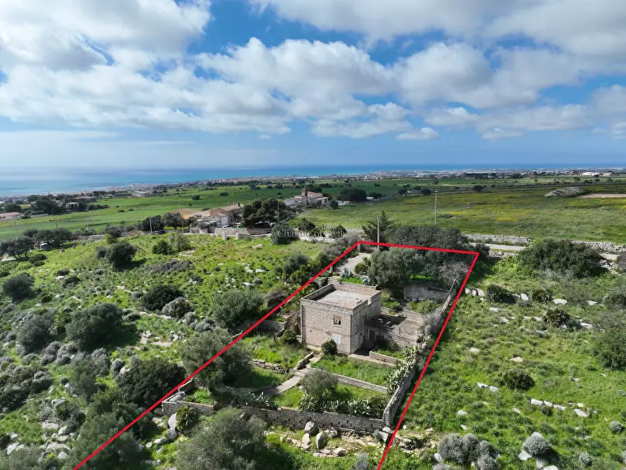 Immagine 1 di Casa indipendente in vendita  in CONTRADA FONTANA NUOVA a Ragusa