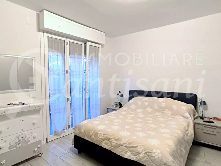 Immagine 6 di Appartamento in vendita  in via chiusi a Firenze