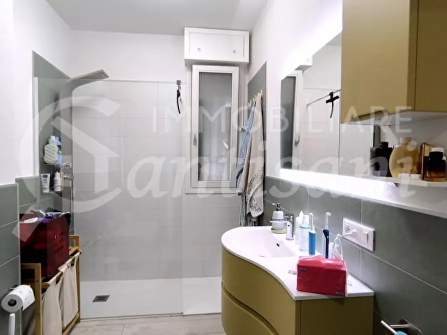 Immagine 9 di Appartamento in vendita  in via chiusi a Firenze