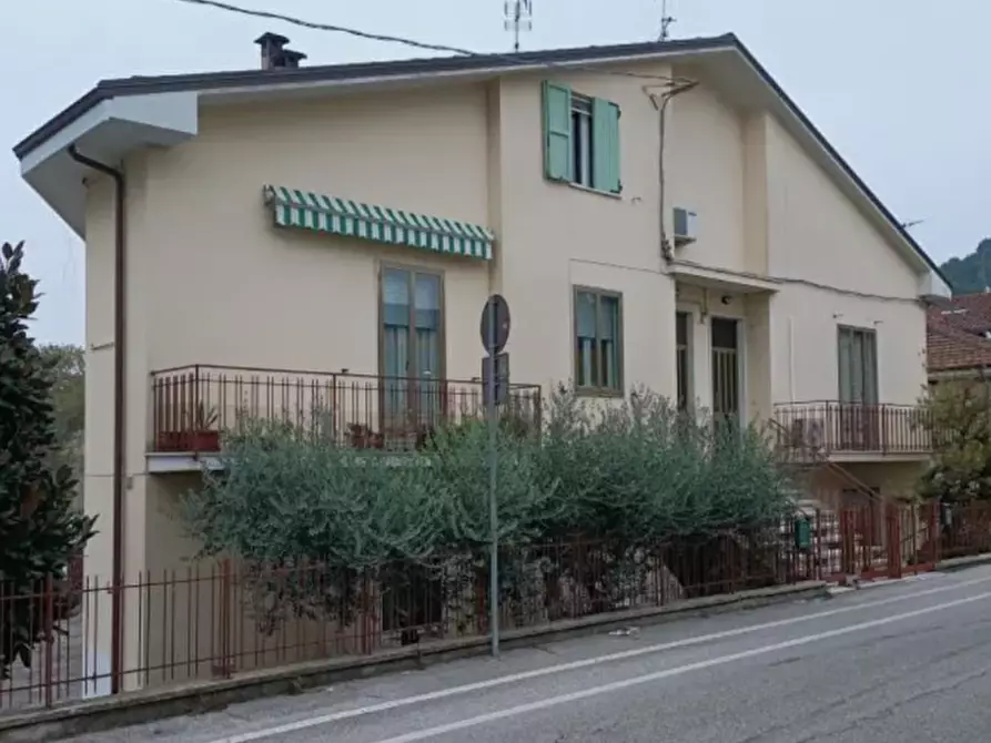 Immagine 2 di Appartamento in vendita  in Strada In Sala 20 a Pesaro