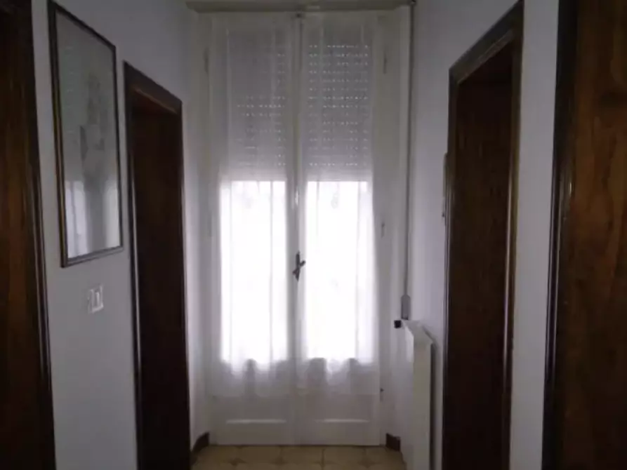 Immagine 5 di Appartamento in vendita  in Strada In Sala 20 a Pesaro