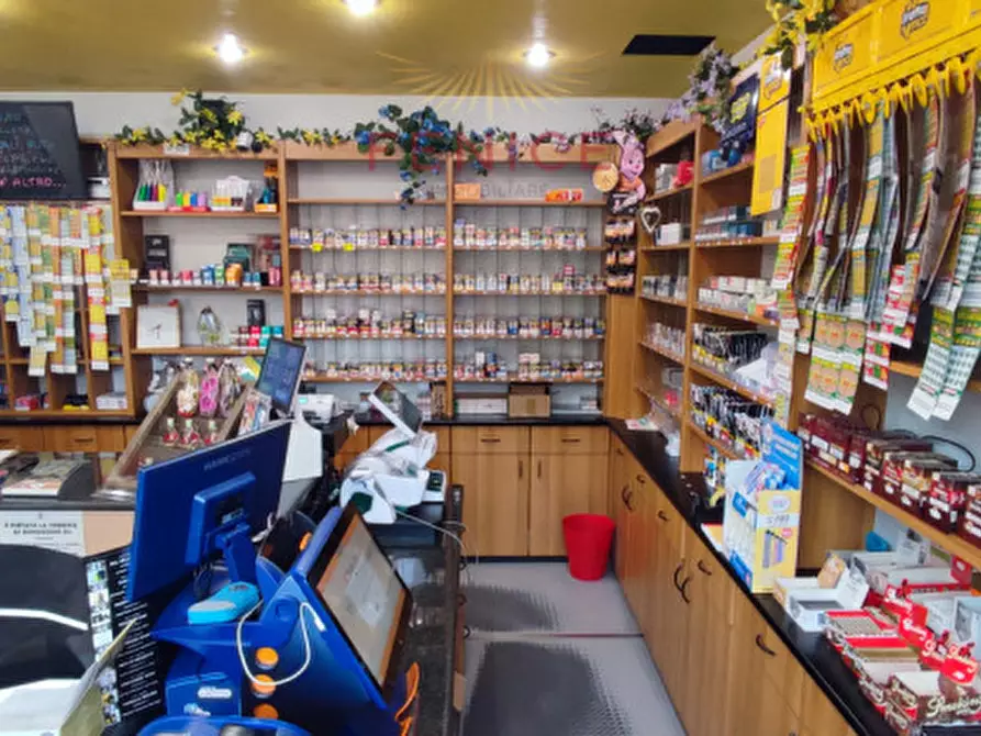 Immagine 4 di Attività commerciale in affitto  in VIA CONTI AGOSTI 75 a Mareno Di Piave