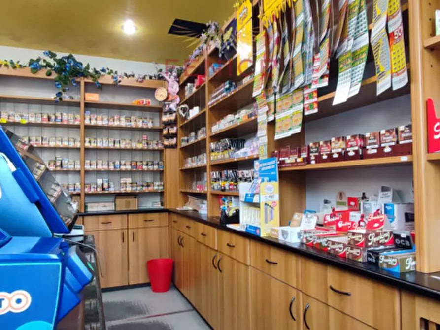 Immagine 10 di Attività commerciale in affitto  in VIA CONTI AGOSTI 75 a Mareno Di Piave