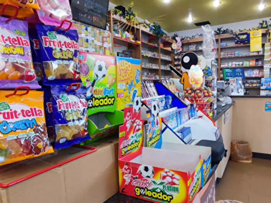 Immagine 11 di Attività commerciale in affitto  in VIA CONTI AGOSTI 75 a Mareno Di Piave