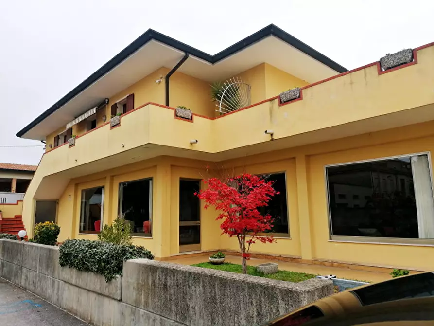 Immagine 15 di Appartamento in vendita  in via vecellio a Lendinara