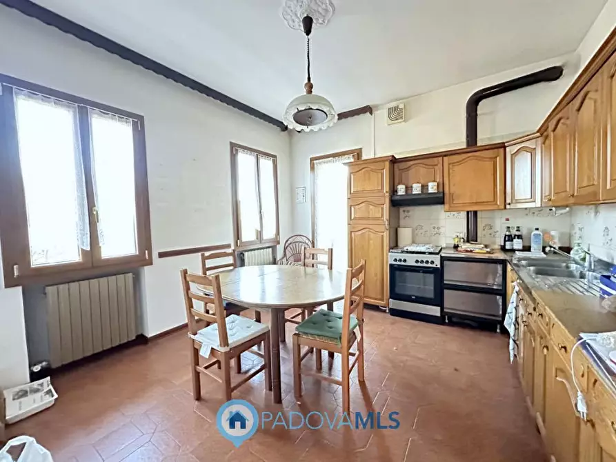 Immagine 2 di Villa in vendita  in Via Risorgimento a Bovolenta
