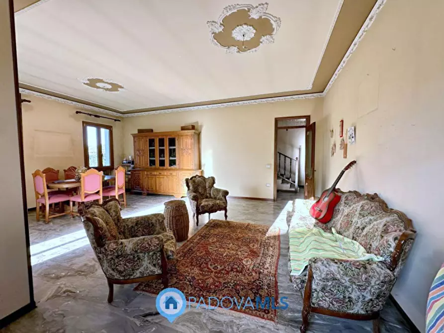 Immagine 3 di Villa in vendita  in Via Risorgimento a Bovolenta