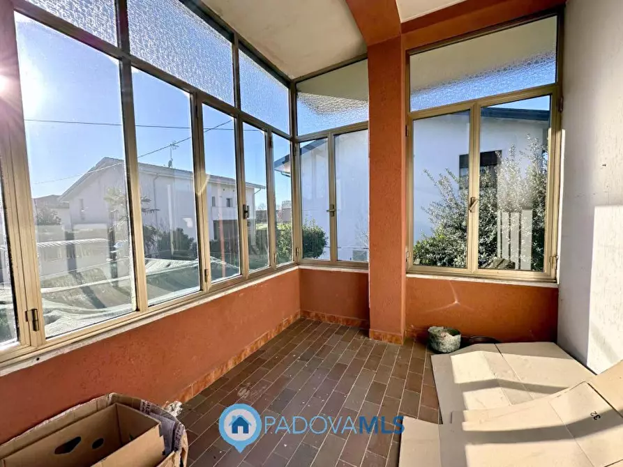Immagine 6 di Villa in vendita  in Via Risorgimento a Bovolenta
