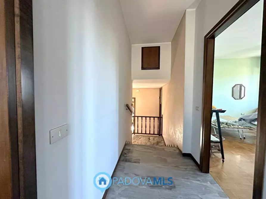 Immagine 10 di Villa in vendita  in Via Risorgimento a Bovolenta