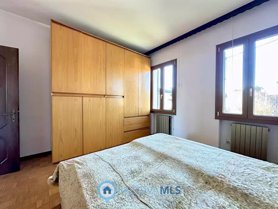 Immagine 14 di Villa in vendita  in Via Risorgimento a Bovolenta