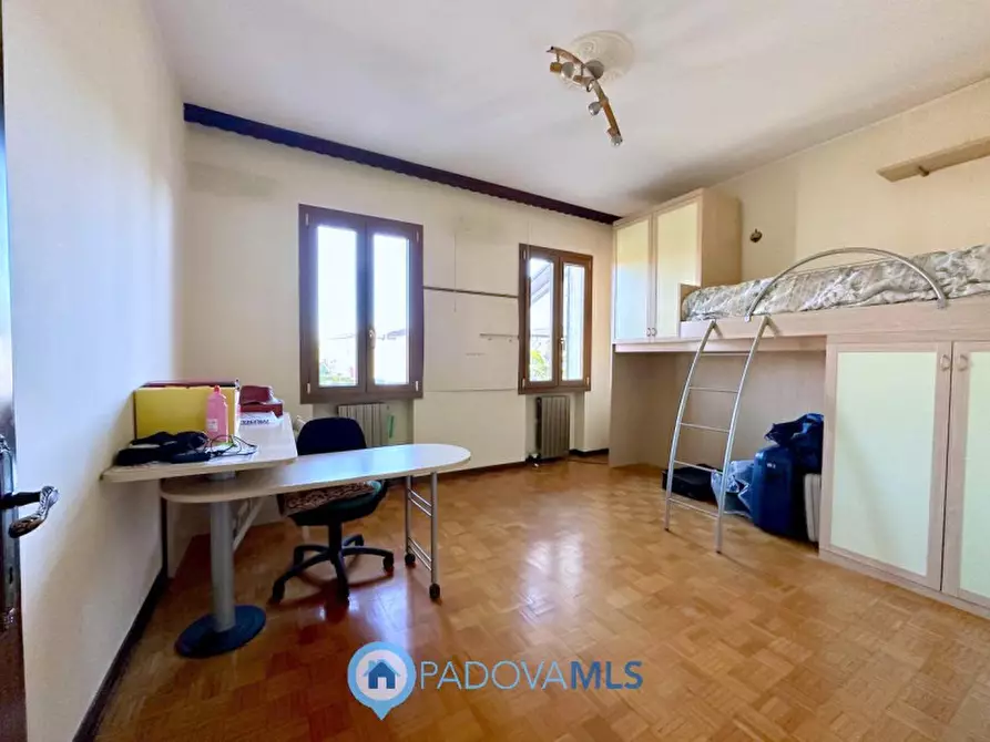 Immagine 15 di Villa in vendita  in Via Risorgimento a Bovolenta