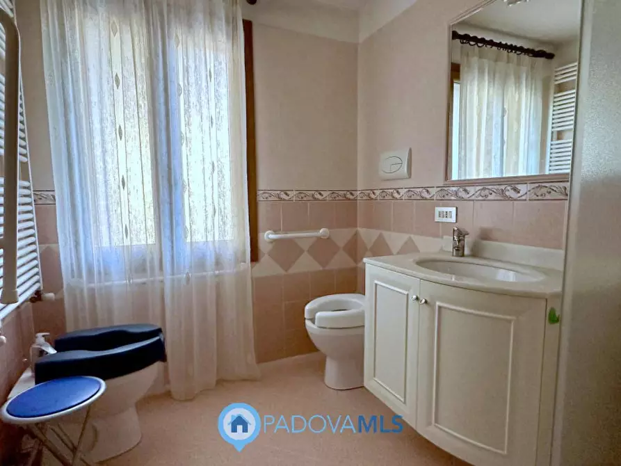 Immagine 19 di Villa in vendita  in Via Risorgimento a Bovolenta