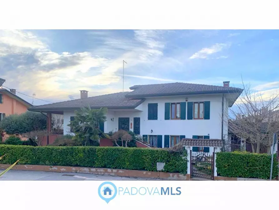 Immagine 29 di Villa in vendita  in Via Risorgimento a Bovolenta