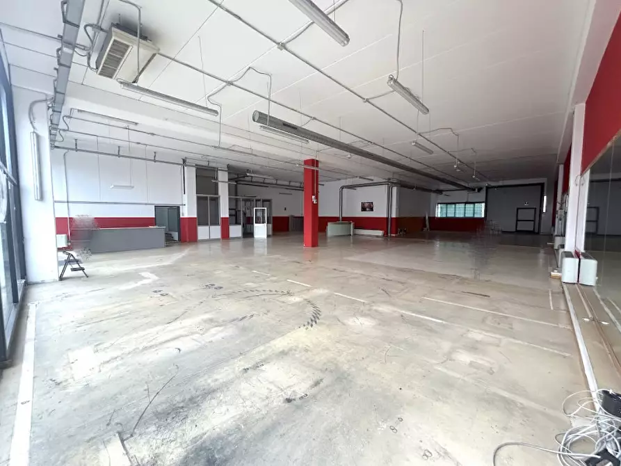 Immagine 1 di Capannone industriale in affitto  in VIA ROMAGNA a Cesena