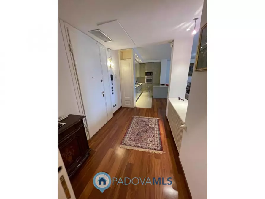 Immagine 6 di Appartamento in vendita  in Via Giuseppe Jappelli a Abano Terme