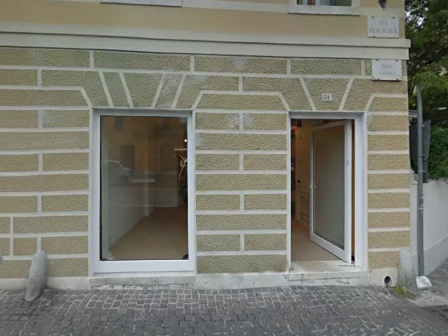 Immagine 1 di Negozio in vendita  in via pescheria a Treviso