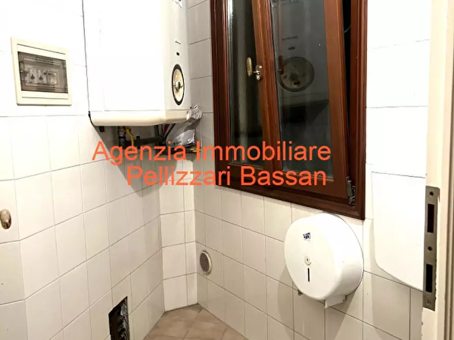 Immagine 7 di Negozio in vendita  in via pescheria a Treviso