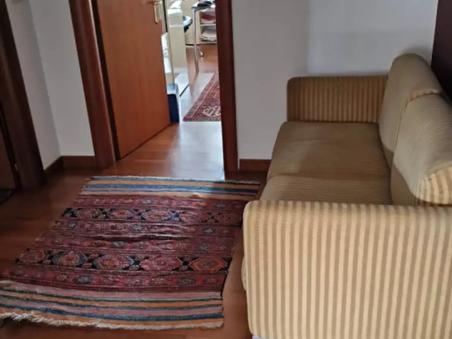 Immagine 3 di Ufficio in affitto  in Via Enrico degli Scrovegni a Padova