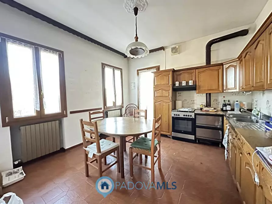 Immagine 2 di Villa in vendita  in Via Risorgimento a Bovolenta