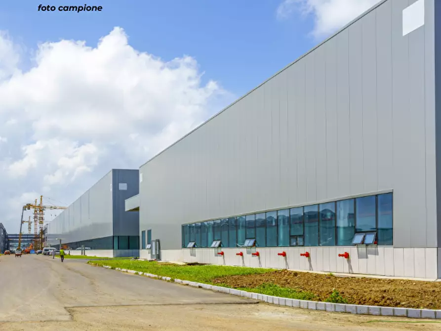 Immagine 6 di Capannone industriale in affitto  in VIA LONGHIN 2 a Padova