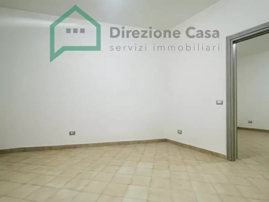 Immagine 9 di Ufficio in affitto  in VIA SERAFINO BISCARDI 31 a Napoli