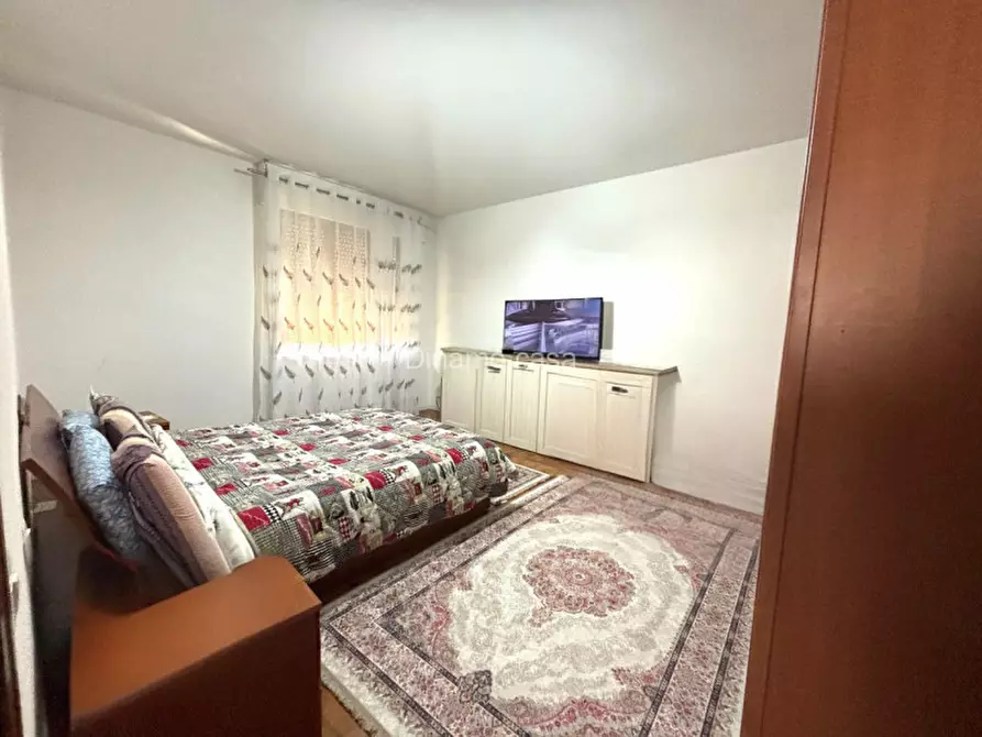 Immagine 14 di Appartamento in vendita  in Via Enrico De Nicola a Montemurlo