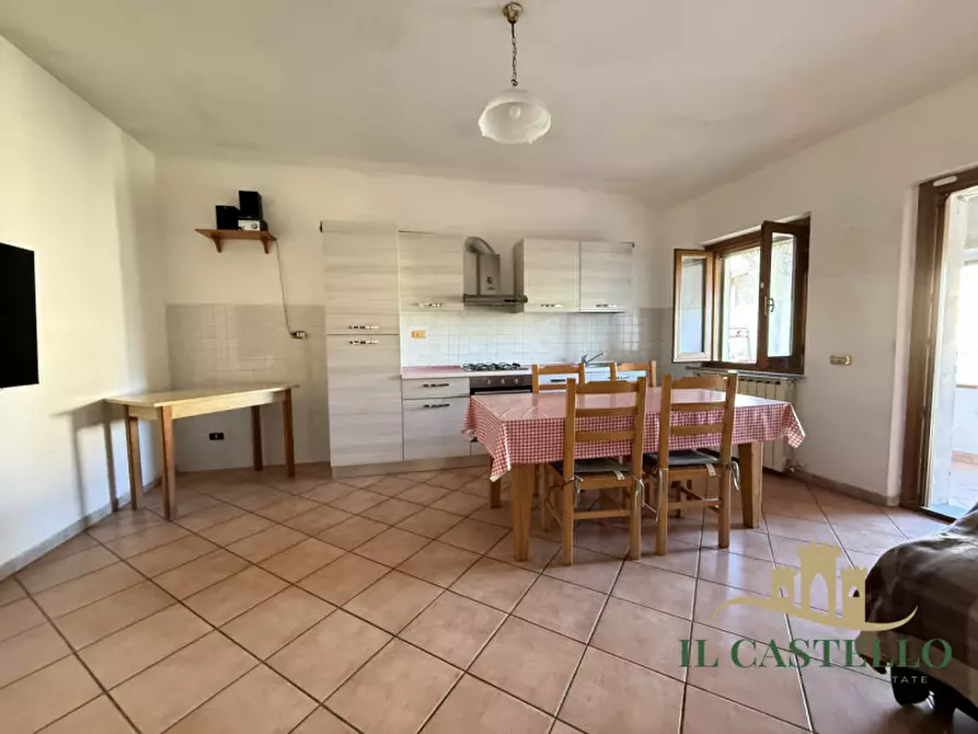 Immagine 3 di Villetta a schiera in vendita  in via carraia a Castiglione Del Lago