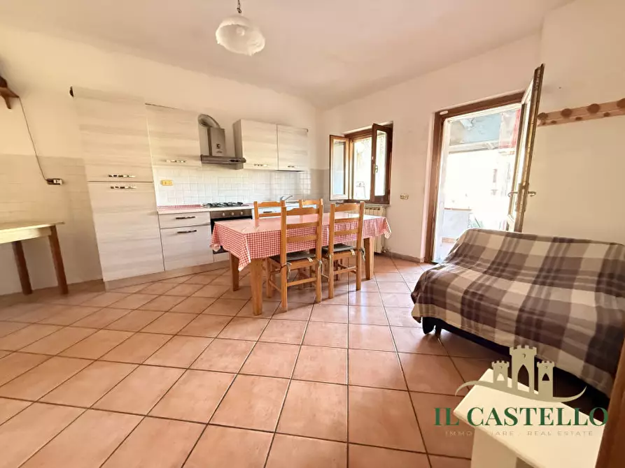 Immagine 5 di Villetta a schiera in vendita  in via carraia a Castiglione Del Lago