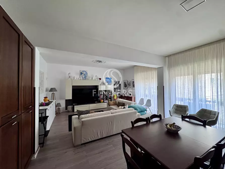 Immagine 1 di Appartamento in vendita  in Via Villini Svizzeri 10/A a Reggio Di Calabria