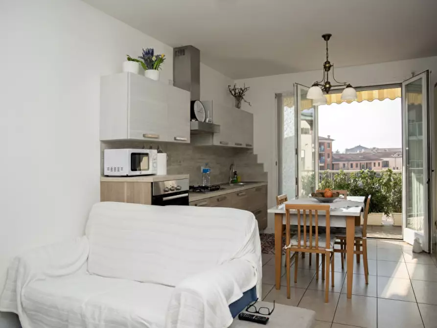 Immagine 5 di Appartamento in vendita  in Piazzale Rita Levi Montalcini a San Martino Buon Albergo