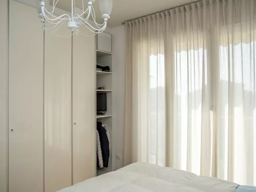 Immagine 15 di Appartamento in vendita  in Piazzale Rita Levi Montalcini a San Martino Buon Albergo