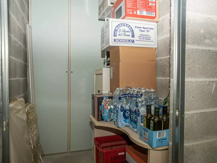 Immagine 21 di Appartamento in vendita  in Piazzale Rita Levi Montalcini a San Martino Buon Albergo