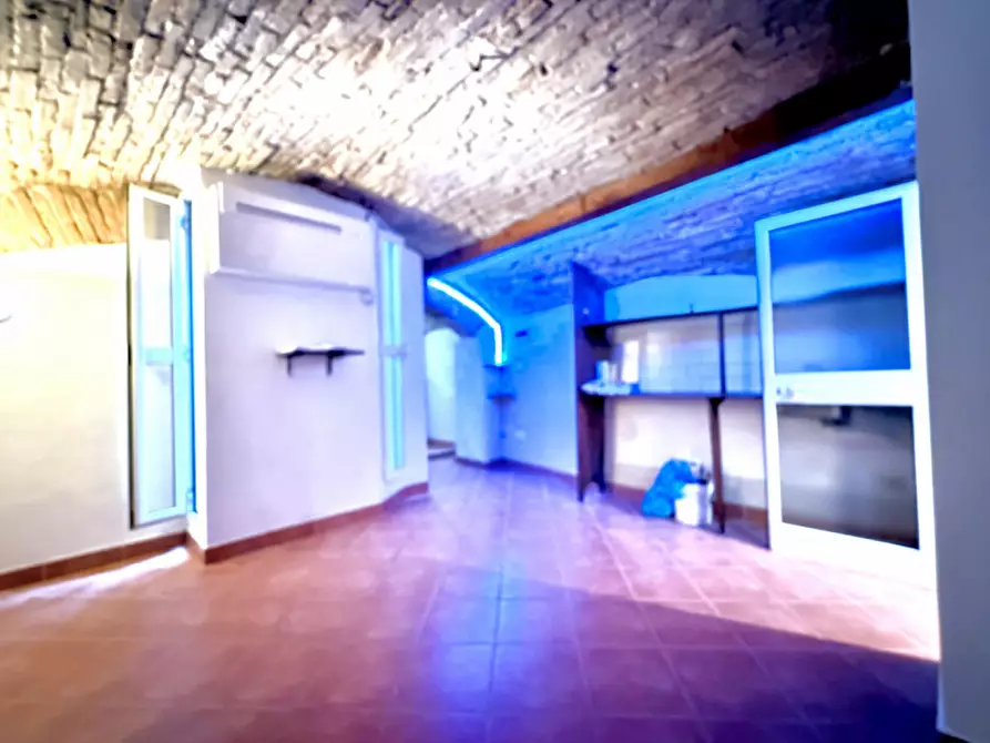 Immagine 2 di Cantina in vendita  in via sant'isaia 27 a Bologna