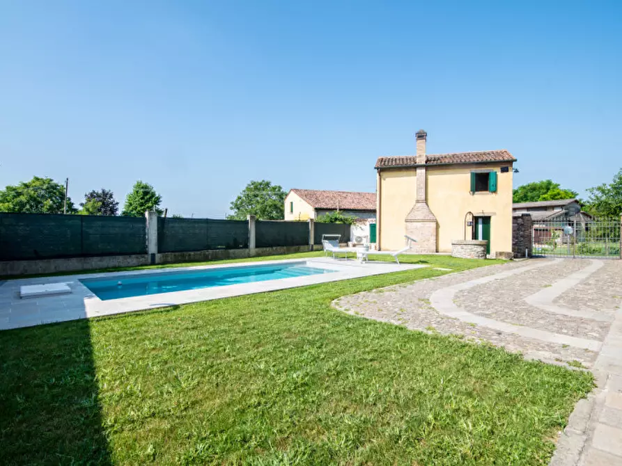 Immagine 30 di Rustico / casale in vendita  in Via Morlungo a Este