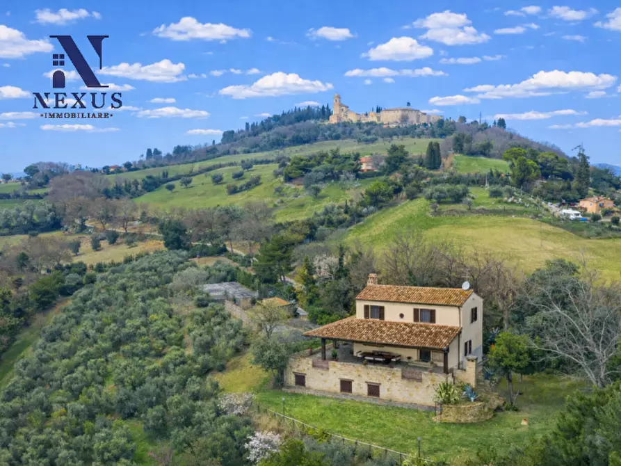 Immagine 2 di Villa in vendita  in Località Rosciano a Fano