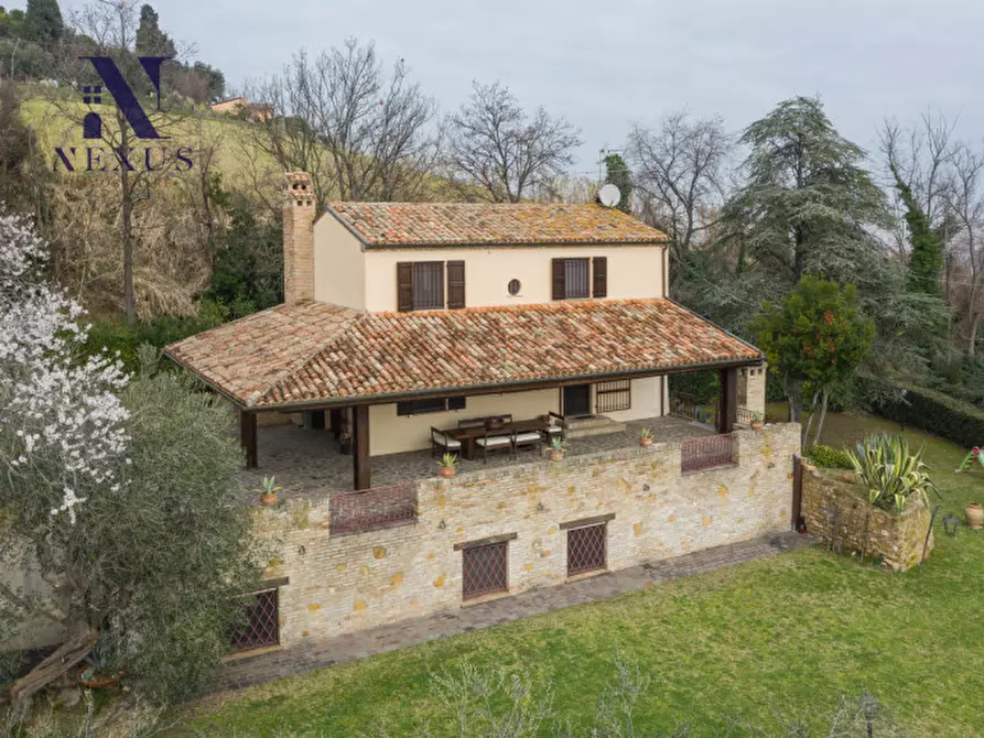 Immagine 3 di Villa in vendita  in Località Rosciano a Fano