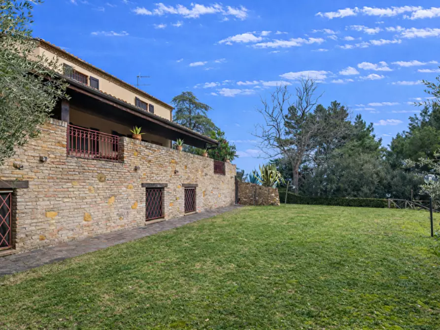 Immagine 3 di Villa in vendita  in Località Rosciano a Fano