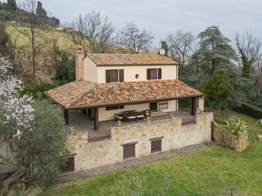 Immagine 15 di Villa in vendita  in Località Rosciano a Fano