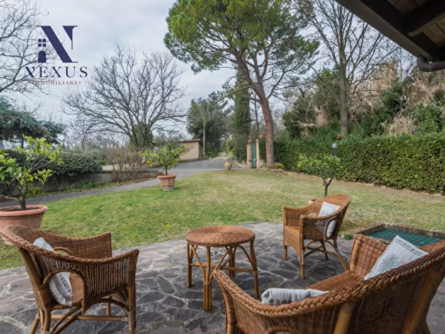 Immagine 15 di Villa in vendita  in Località Rosciano a Fano