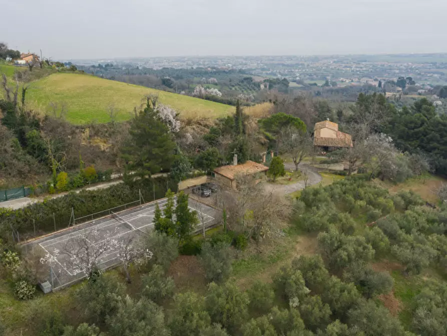 Immagine 18 di Villa in vendita  in Località Rosciano a Fano