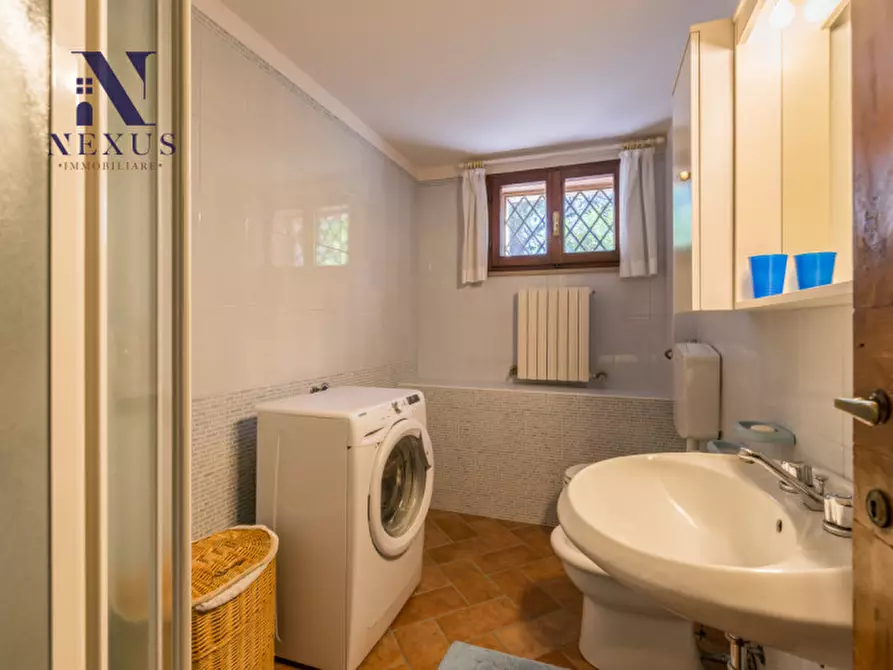 Immagine 42 di Villa in vendita  in Località Rosciano a Fano