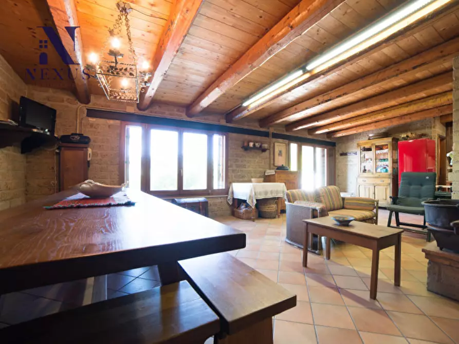 Immagine 47 di Villa in vendita  in Località Rosciano a Fano